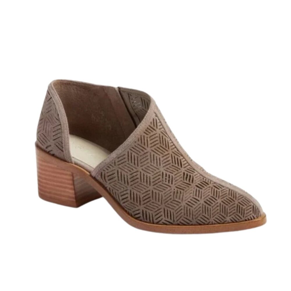 1.State Women’s Iddah Leather Cutout Ankle Booties in Fog | 8.5